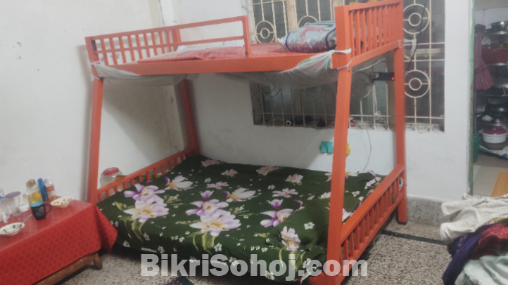 লোহার খাট